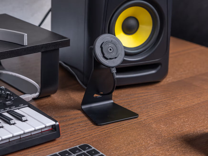 Quad lock desk mount